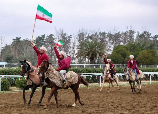 تصاویر متفاوتترین مراسم ویژه ۲۲ بهمن | این اقدام منحصربفرد را ببینید