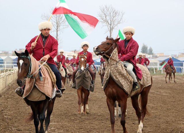 رژه اسب سواران ترکمن