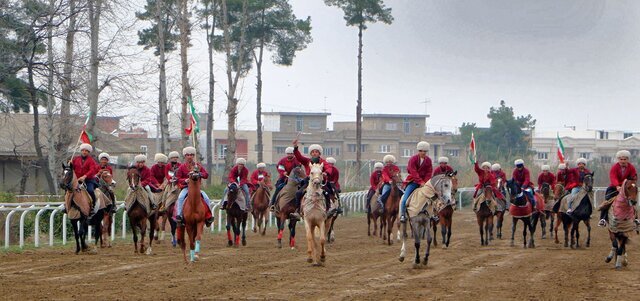 تصاویر متفاوتترین مراسم ویژه ۲۲ بهمن | این اقدام منحصربفرد را ببینید