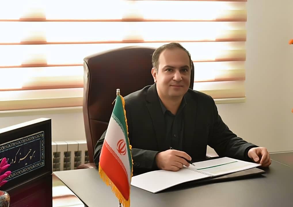 یک پیشنهاد جدی؛ اُمیکرون دارید پزشک نروید | اُمیکرون مزمن چیست؟ چطور بفهمیم بیماریمان مزمن شده است؟ | تلخ اما واقعی؛ کار کودکان به تزریق رمدسیور کشید