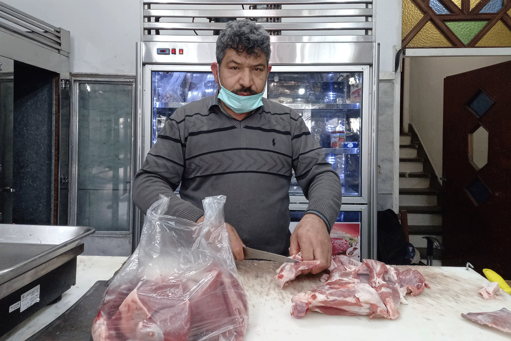 تصاویر | یا علی گفتیم و عشـق آغـاز شد! | قهوهخانهای که قرارگاه جهادی شده است