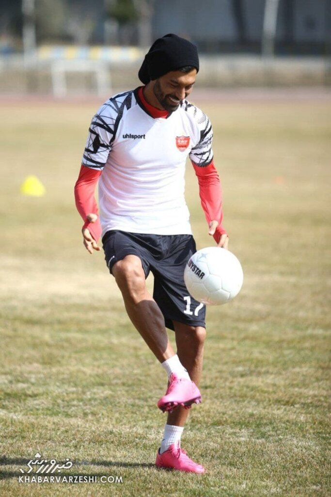 عکس | اولین تمرین رضاییان با پرسپولیس | روحیه بالای خرید جدید سرخها