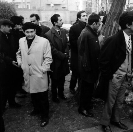 تصاویر | تشییع و خاکسپاری فروغ فرخزاد در گورستان ظهیرالدوله