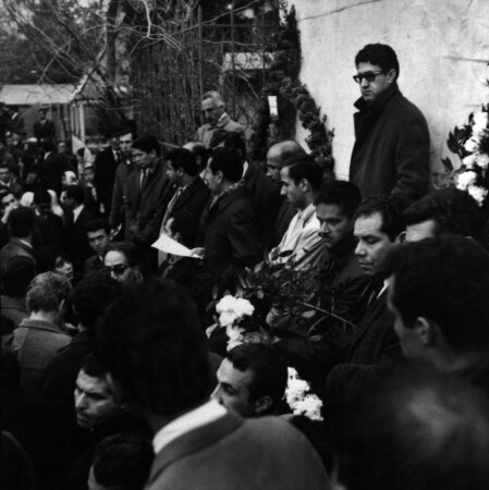 تصاویر | تشییع و خاکسپاری فروغ فرخزاد در گورستان ظهیرالدوله