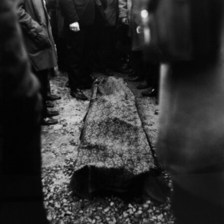 تصاویر | تشییع و خاکسپاری فروغ فرخزاد در گورستان ظهیرالدوله