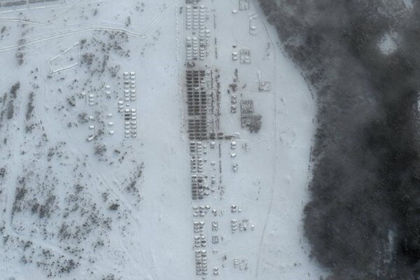 تصاویر | آرایش جنگی روسیه در مرز اوکراین؛ استقرار جنگندههای تهاجمی جدید