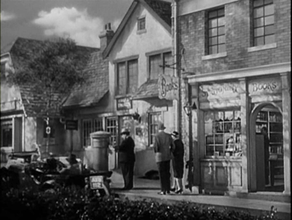 رازگشایی حضور هیچکاک در ۱۰ فیلم مشهورش | آقای کارگردان را در این عکسها پیدا کنید