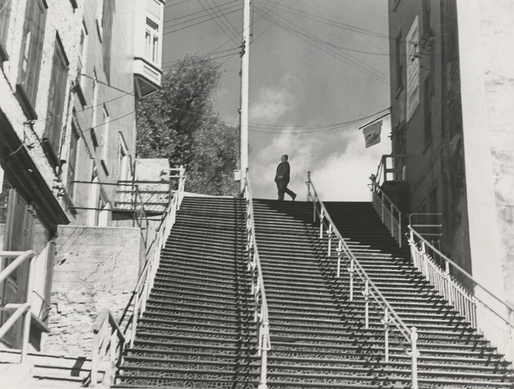 رازگشایی حضور هیچکاک در ۱۰ فیلم مشهورش | آقای کارگردان را در این عکسها پیدا کنید