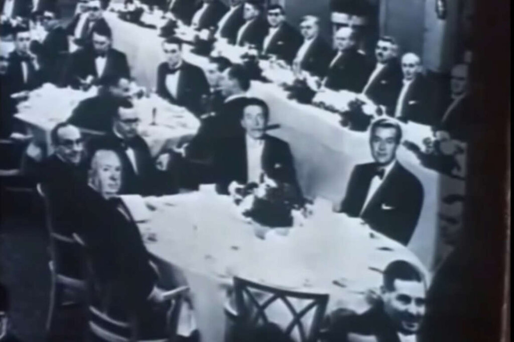 رازگشایی حضور هیچکاک در ۱۰ فیلم مشهورش | آقای کارگردان را در این عکسها پیدا کنید