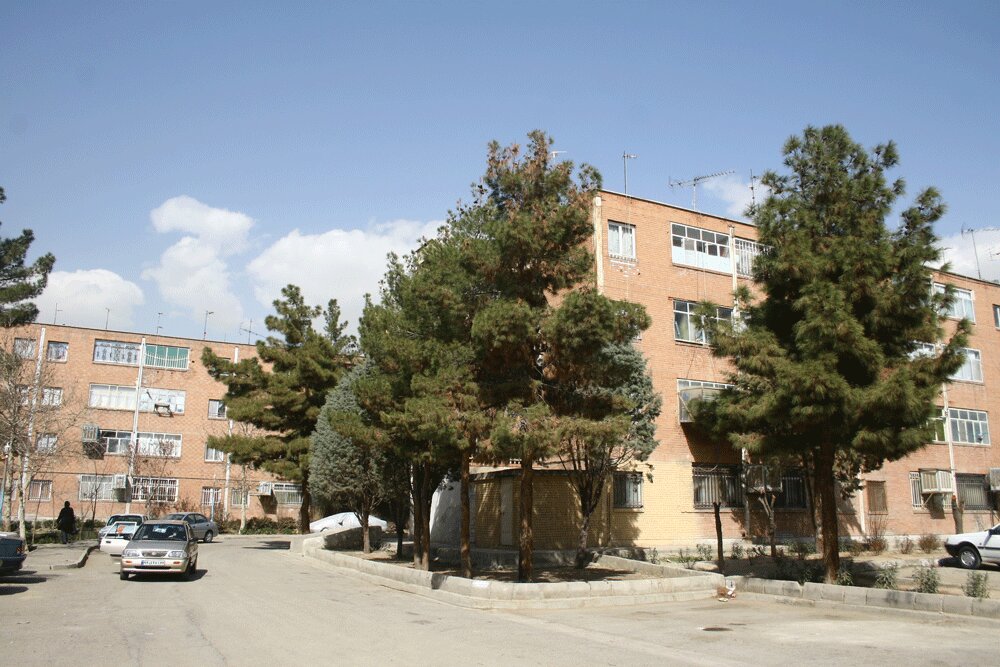 انتقاد عضو شورای شهر از ایران خودرو