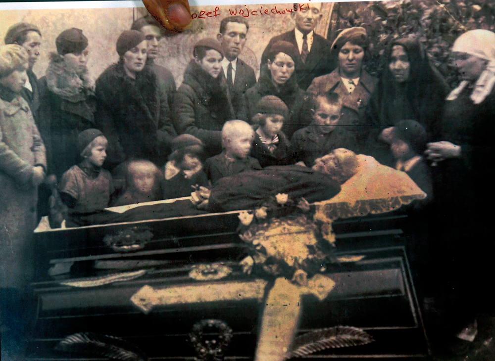 آغوش باز تهران به روی لهستانیهای آواره | ماجرای مادری که نوزادش را میان برفهای سیبری رها کرد