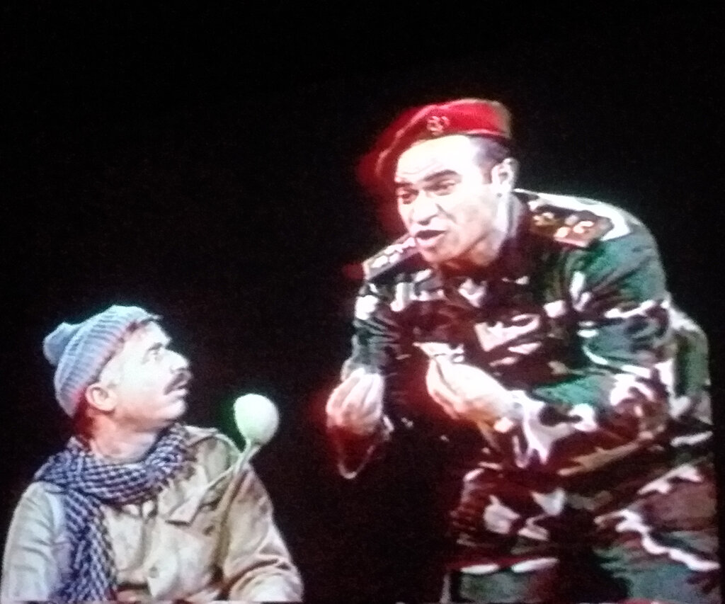 جواد انصافی : هدیه عروسیام یک گالن بنزین بود | تصاویر دیده نشده از عبدلی