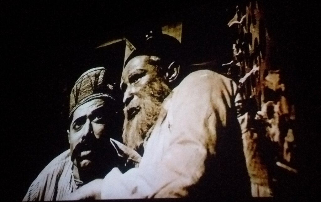 جواد انصافی : هدیه عروسیام یک گالن بنزین بود | تصاویر دیده نشده از عبدلی