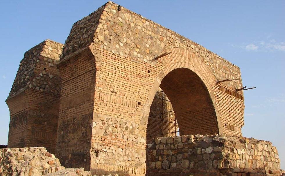 پیشنهاد گردشگری | آتشکده١٨٠٠ساله ری در دشت تاریخی چالطرخان