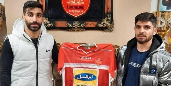 عکس یادگاری با پیراهن پرسپولیس برای نیمکتنشینی/ تمدید قرارداد نمایشی بازیکنان سرخ