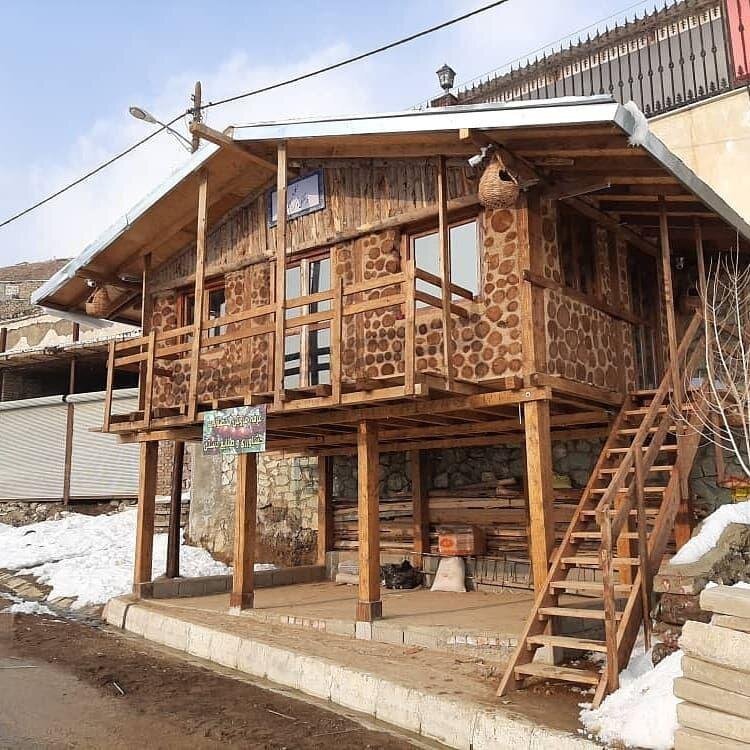 بومگردی کنار ارگ سنگی سنگان | موزههای روستایی دیدنی همین حوالی