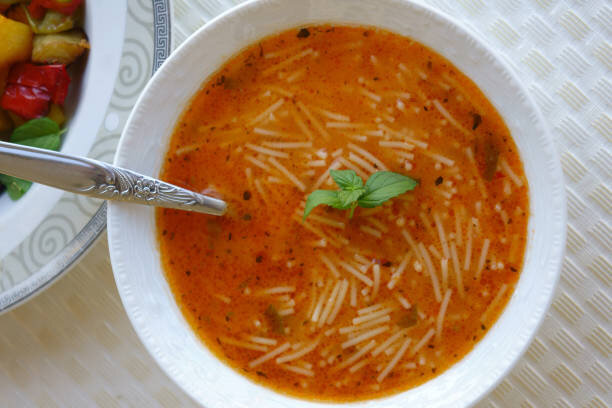 طرز تهیه سوپ ورمیشل | چند ترفند ساده برای خوشمزه شدن سوپ رشته فرنگی