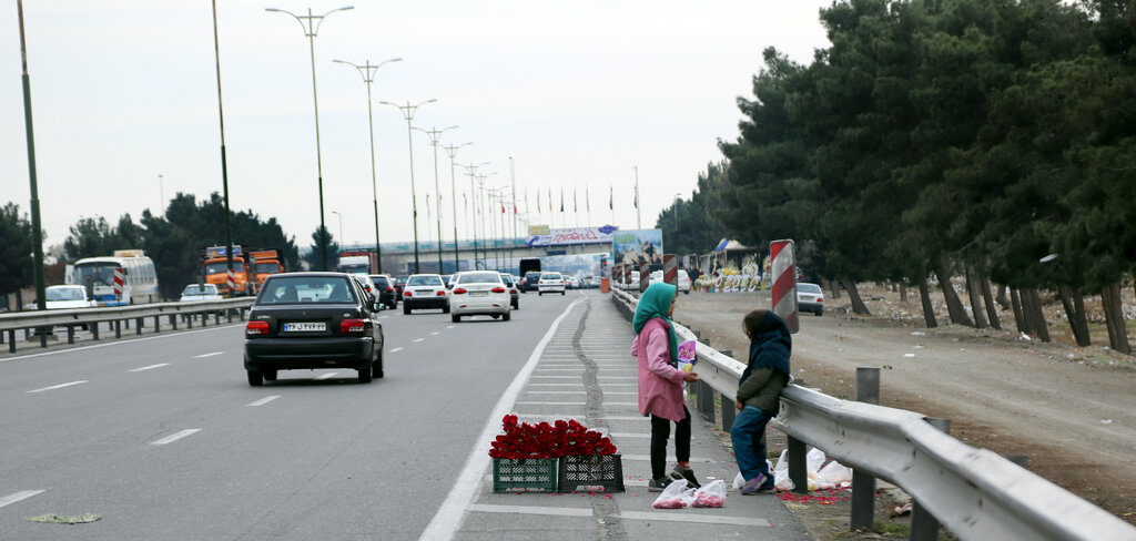 خداحافظی با گلفروشان بهشت زهرا(س)