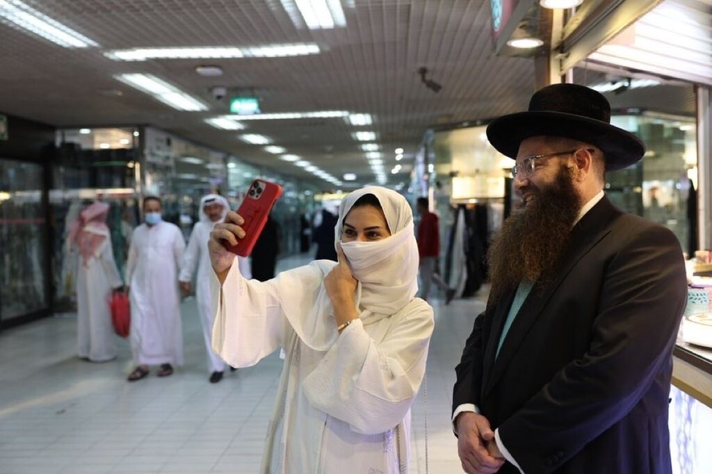 تصاویر سفر خاخام پرحاشیه اسرائیلی به ایران | خاخام صهیونیست چطور توانست وارد ایران شود؟