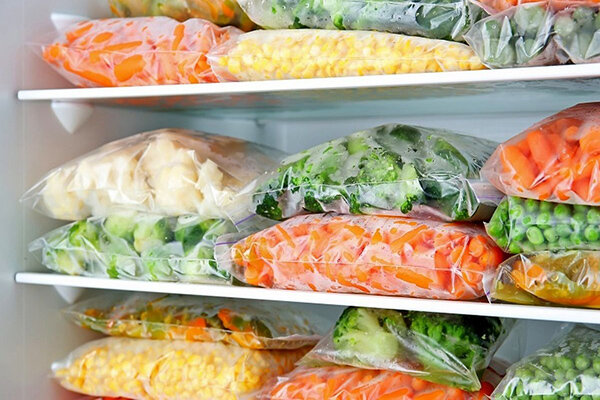 روش درست فریز مواد غذایی ؛ بهترین دما برای فریزر خانگی | چگونه از سوختگی فریزری مواد غذایی جلوگیری کنیم؟