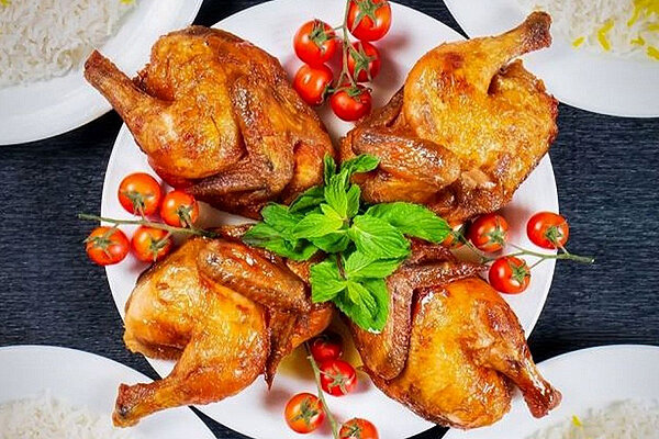 چگونه در خانه سس اکبر جوجه آماده کنیم؟
