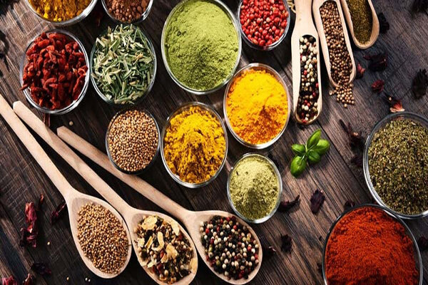 شیوه صحیح نگهداری و استفاده از ادویه که نمیدانستید