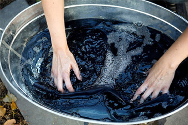 شیوه درست شستن لباسهای مخمل