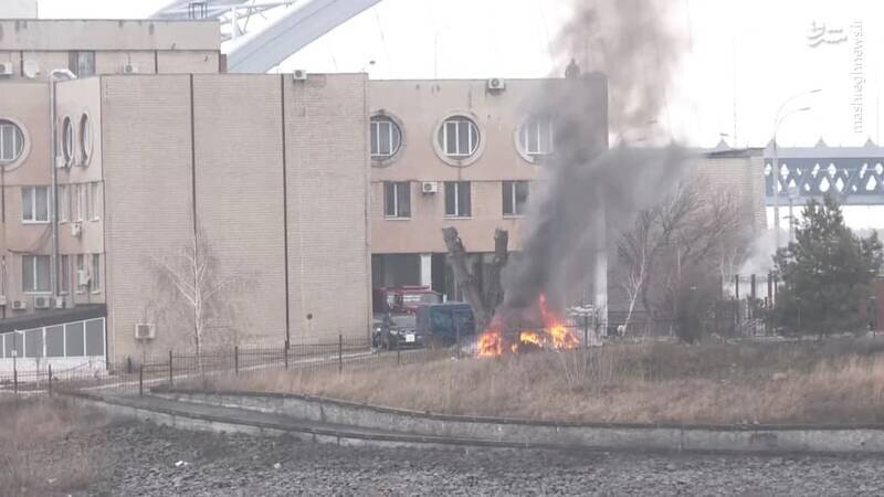 تصاویر |  آتش سوزی مشکوک مقابل وزارت دفاع اوکراین