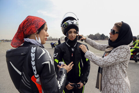 مسابقات موتور ريس زنان كشور