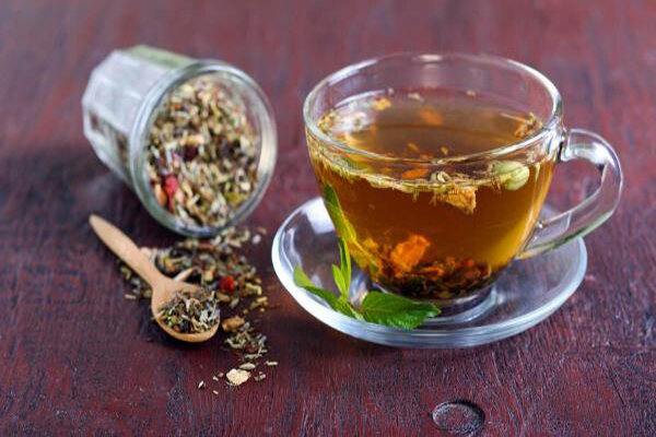 ۱۰ دمنوش گیاهی موثر برای پاکسازی ریهها