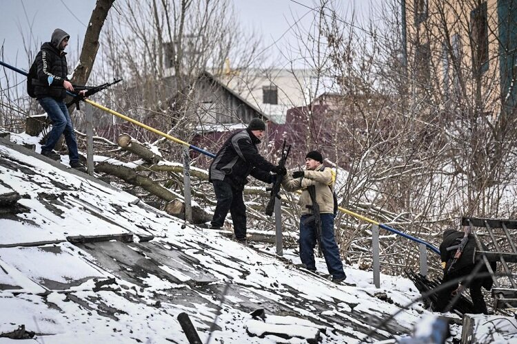 تصاویر | کییف آماده رویارویی با ارتش روسیه میشود