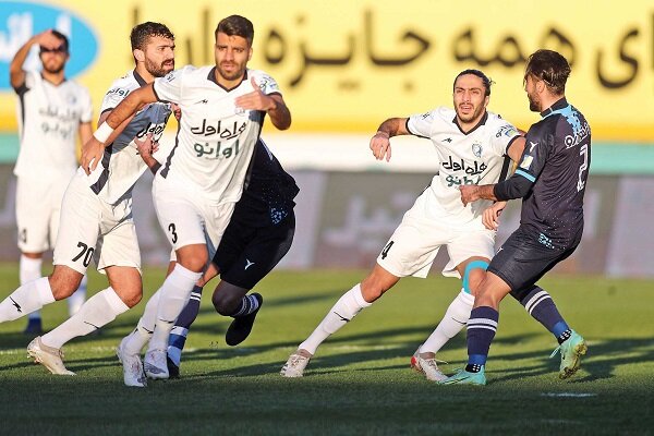 ۳ بازنده در ماجرای سربازی مدافع استقلال | متهمان اصلی در صورت از دست رفتن قهرمانی یزدانی و مرادمند