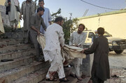 عکس| حمله تروریستی به مسجدی در پیشاور پاکستان | ۳۰ نفر به شهادت رسیدند