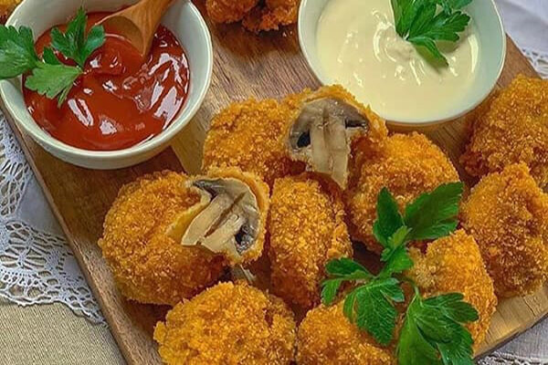 طرز تهیه قارچ سوخاری پفکی | ترفندی برای آبکی نشدن قارچها