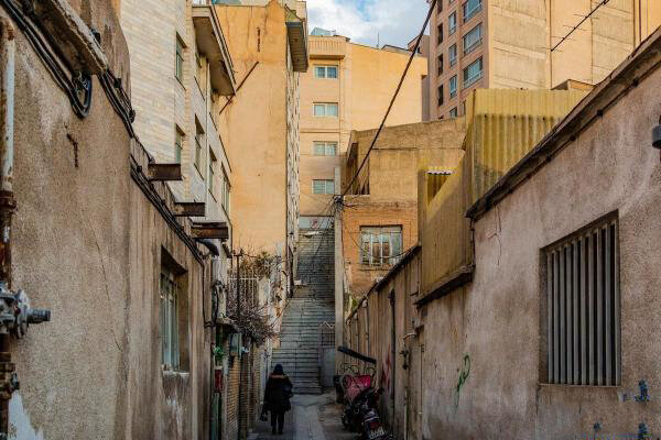 محله‌ای درهمسایگی الهیه و آفریقا با مشکلات مناطق محروم پایتخت | تهران فقیرترین شهر ایران در سرانه‌های درمانی و بهداشتی است