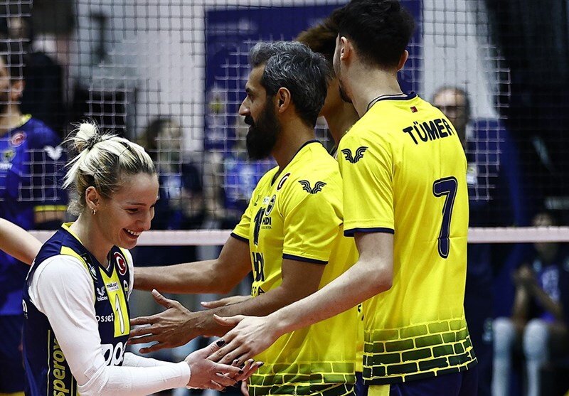 تصاویر | همبازی شدن دو چهره مطرح والیبال ایران با زنان | حضور معروف و موسوی در ترکیب تیم مختلط