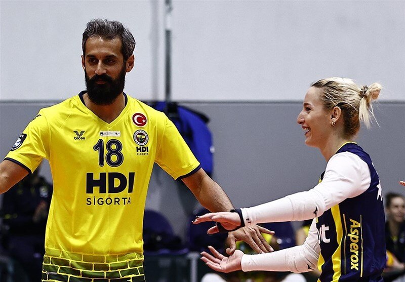 تصاویر | همبازی شدن دو چهره مطرح والیبال ایران با زنان | حضور معروف و موسوی در ترکیب تیم مختلط