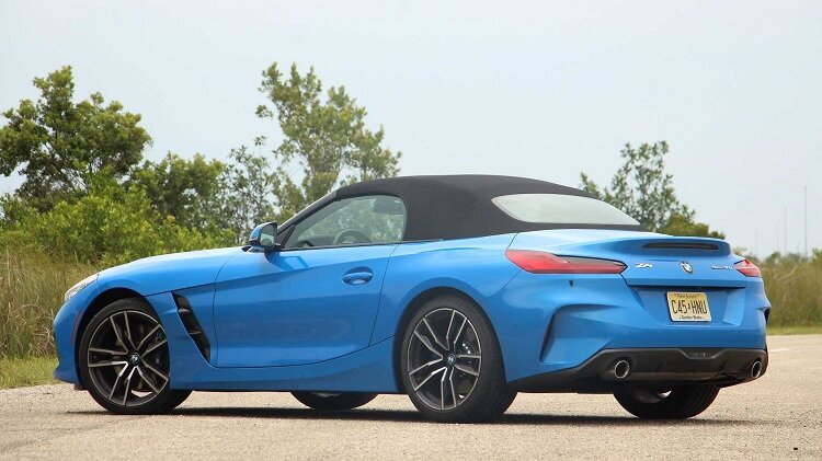 وقایع اوکراین تولید یک مدل BMW را متوقف کرد | ادامه کار نامعلوم است