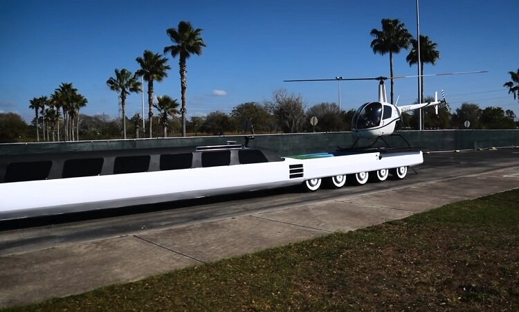 تصاویر | طویلترین خودروی جهان با محلی برای فرود بالگرد!
