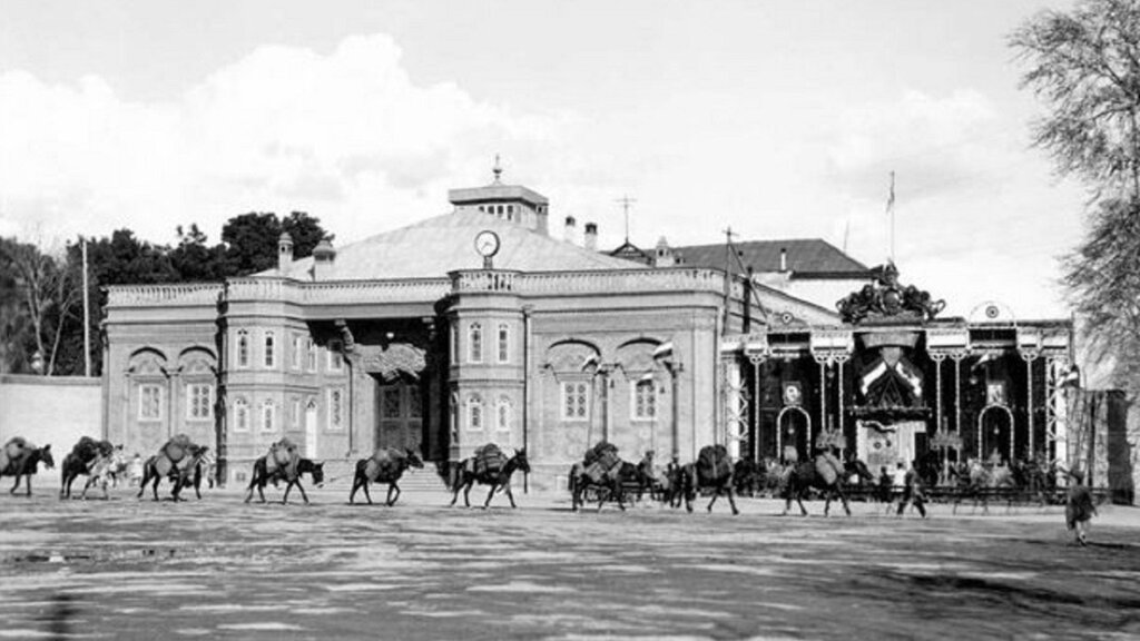 پایتخت ۲۳۶ ساله شد | تهران در ۱۱۴ بارو و ۱۴ دروازه پایتخت شد