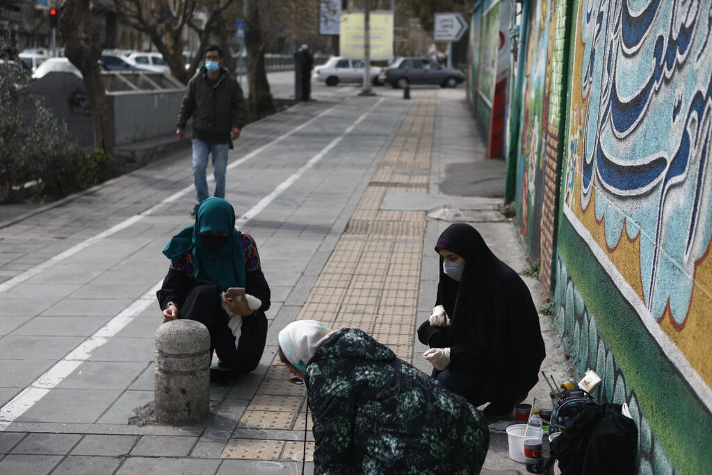 پیادهروهای تهران میزبان هنر گرافیتی / 50 اثر گرافیتی در خیابان ولیعصر اجرا شد