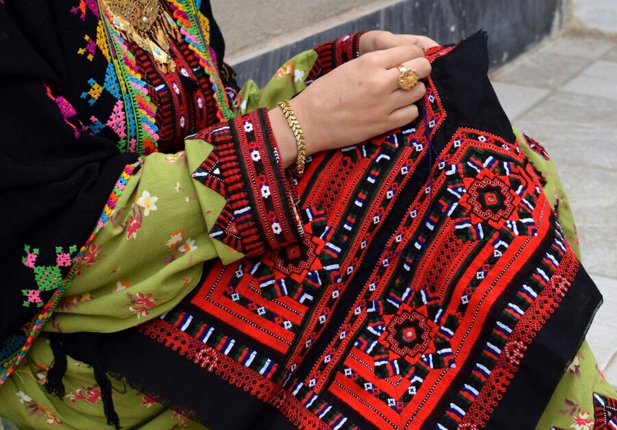 سوغاتی چی از کجا بخریم؟ | صنایع دستی استانهای مختلف را بشناسید سوغاتی - صنایع دستی - سفر نوروزی