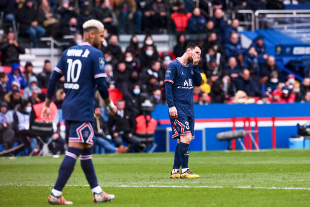 عکس | اتفاق باورنکردنی برای مسی در فرانسه؛ بهترین بازیکن جهان «هو» شد | خشم فرانسوی ها نسبت به ستاره آرژانتینی و نیمار