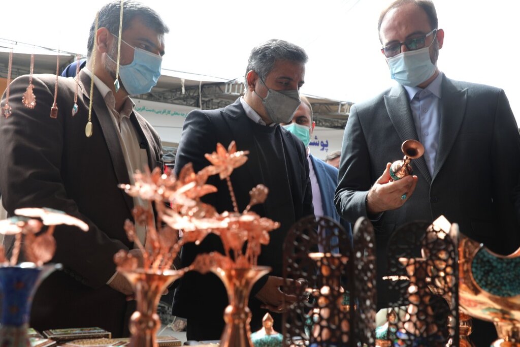 کارآفرینان در «دست آفرین» میدرخشند |خرید از بازارچه محلی از ساعت ۹ تا ۲۴