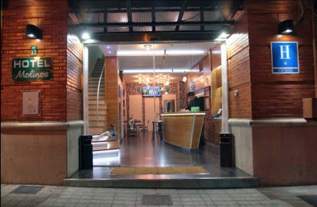 تصاویری از باریکترین خانههای جهان | انتقام از برادر و بردن مسابقه معماری؛ این ساختمانها به چه دردی میخورند؟