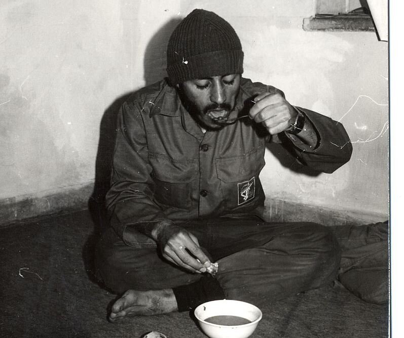 مرد مردستان خیبر | هر شب ستارهای را به زمین می کشند...