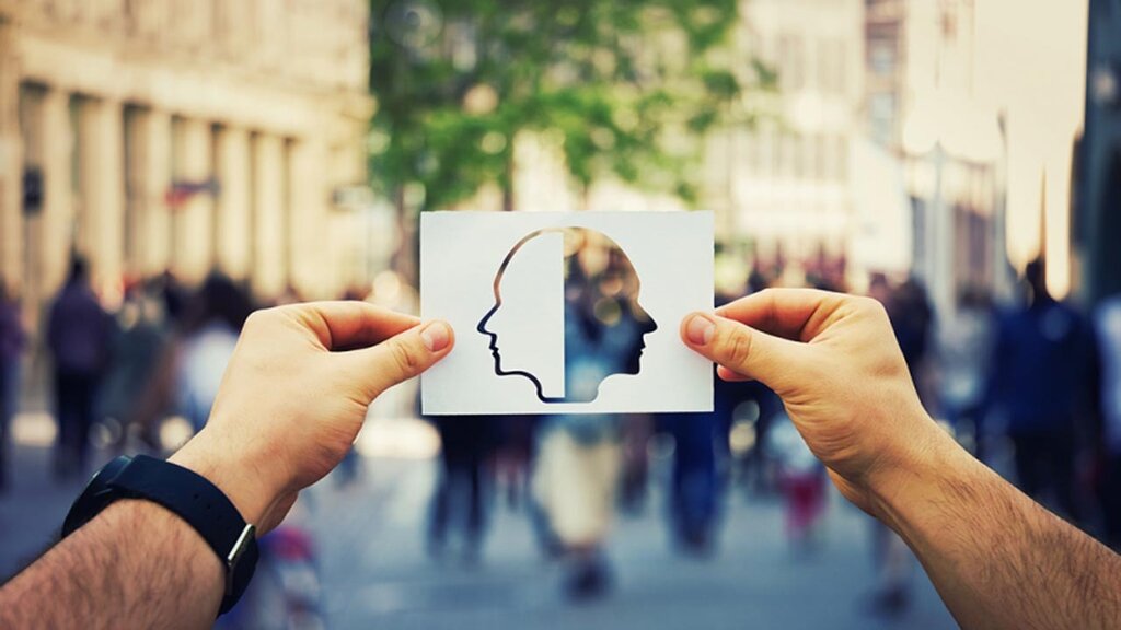 ۱۰ ویژگی افرادی که از نظر روانی سالماند | چرا ما ایرانیها در برابر مراجعه به روانشناس و روانپزشک مقاومت میکنیم؟ | ۲۱ راه برای مراقبت از سلامت روان