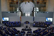 صلح مهم‌تر است یا درآمد؟ | حمله شدید زلنسکی به نمایندگان پارلمان آلمان