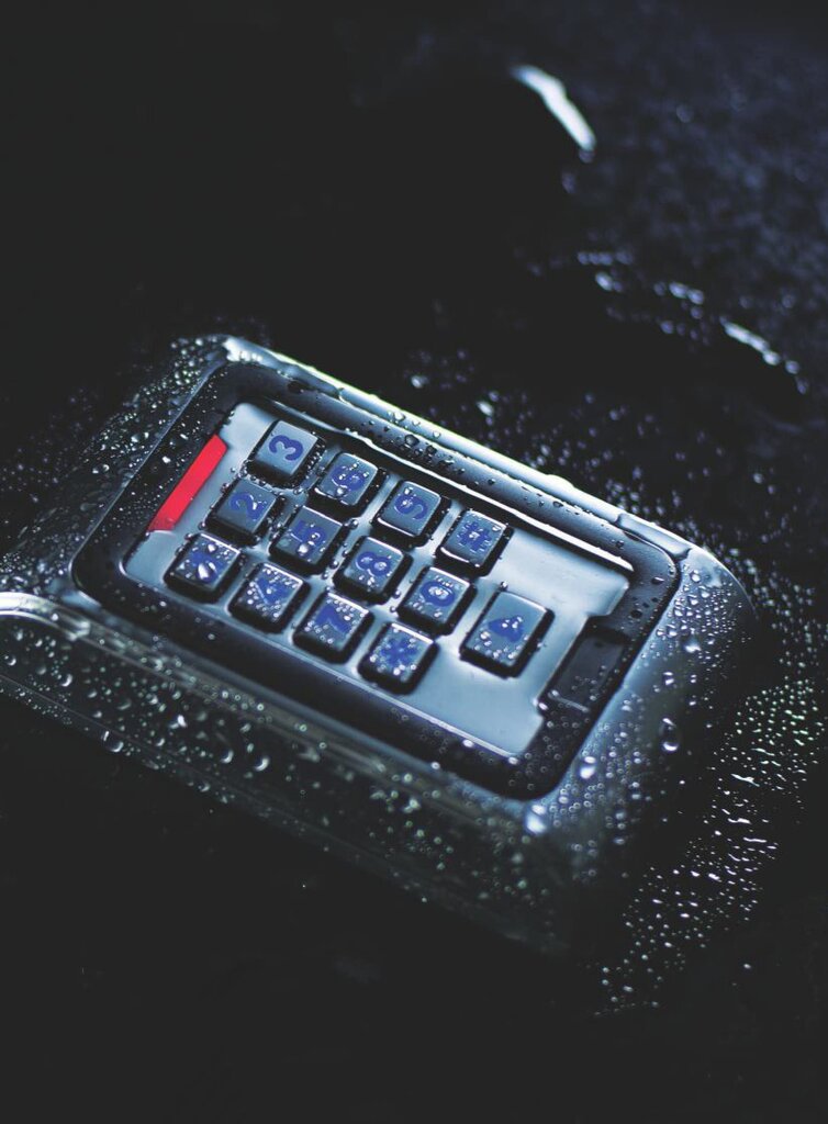 از مزایای اکسس کنترل افزایش امنیت است.