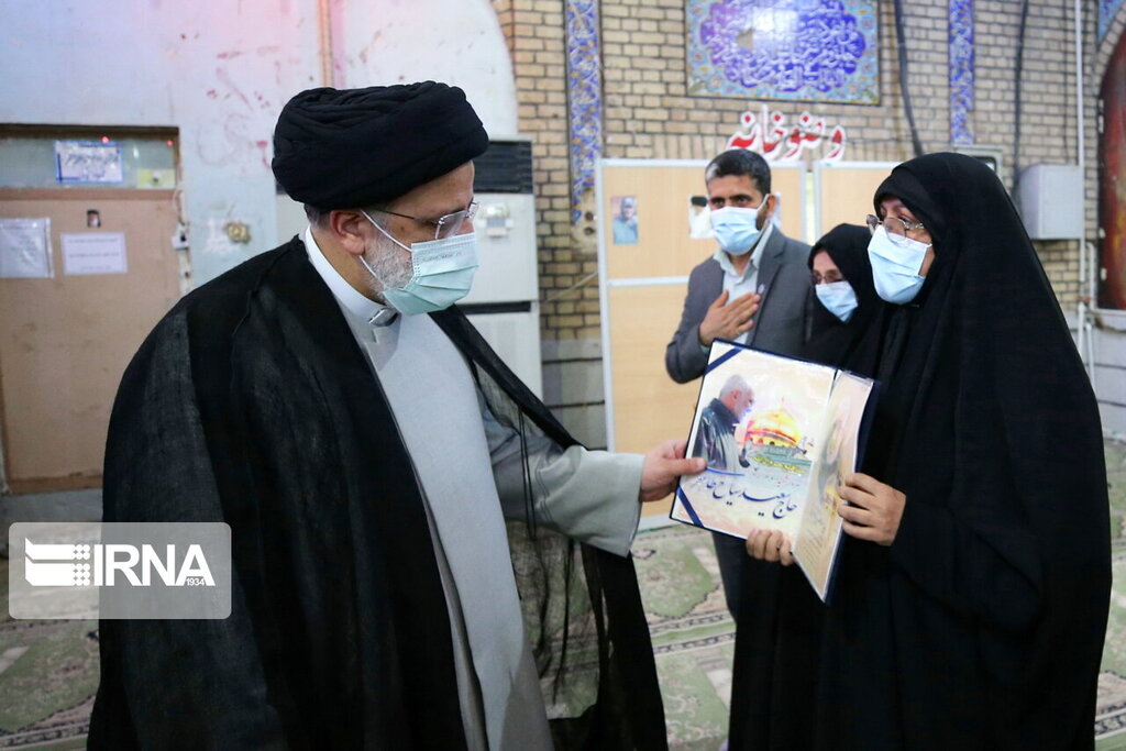 تصاویر | تفاوت اصلی قاب پیام نوروزی رئیسی با دورههای قبل